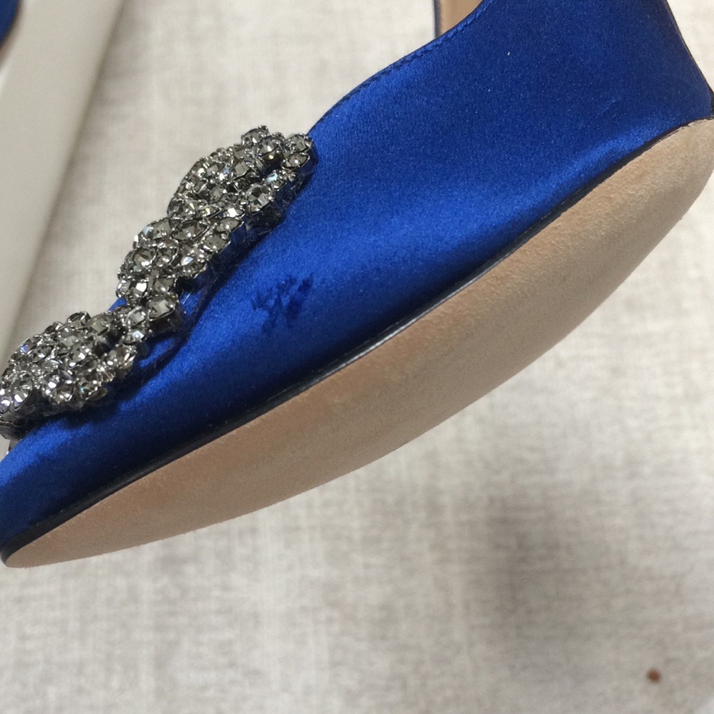 New blue Manolo Blahnik Hangisi pump, size 7 - Picture 7 of 8